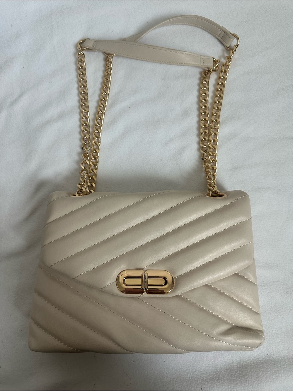 Primark Cream Quilted Shoulder Bag with Gold Chain